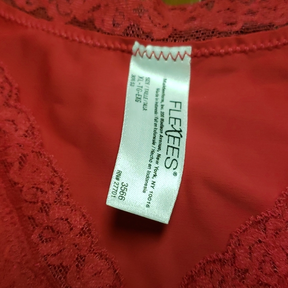 Flexees Lace shaping camisoles- 4 piece bundle - Picture 5 of 8